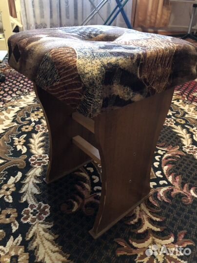 Табурет мягкий