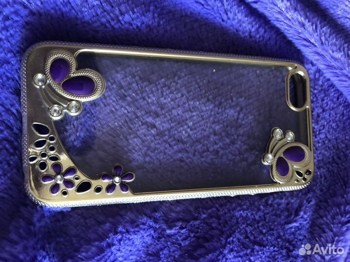 Чехлы на телефон