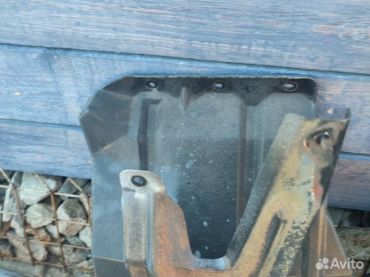 Брызговики Ниссан Атлас