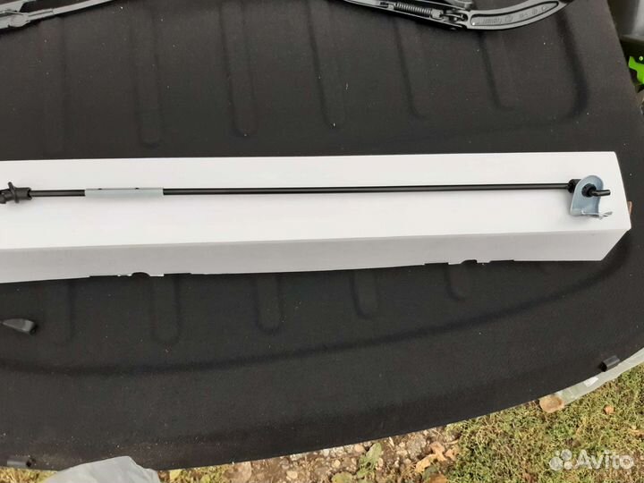 Амортизатор(упор) для капота Toyota Rav4