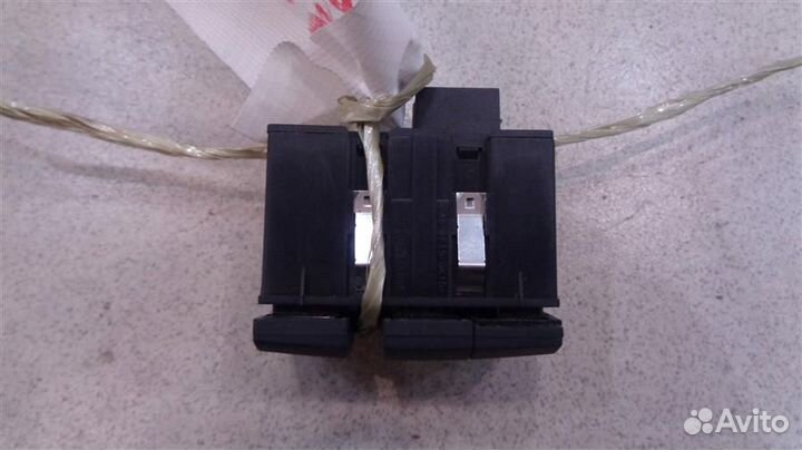 Усилитель антенны Audi A6 C6 2004-2011