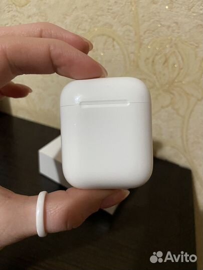 Чехол для зарядки AirPods 2