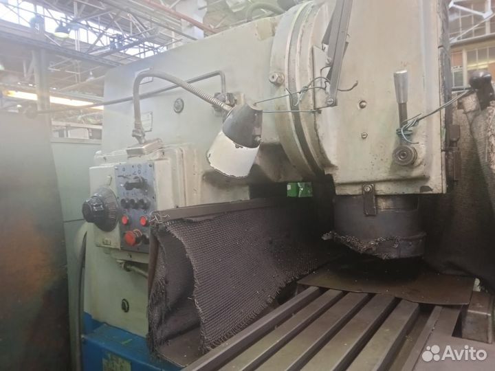 Станок вертикальный консольно-фрезерный 6Т12-1