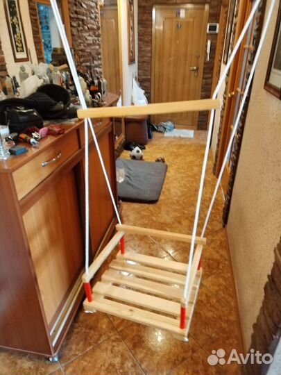 Детская качель подвесная