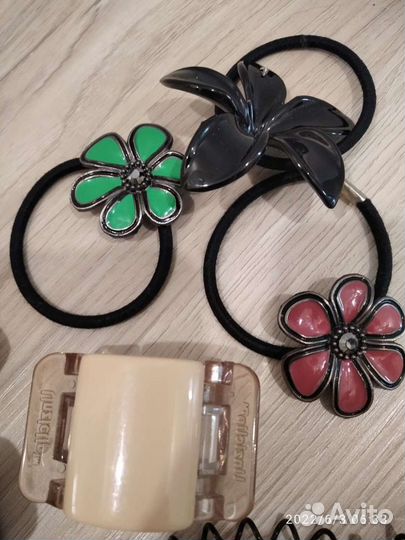 Крабы, резинки, ободки, шпильки для волос