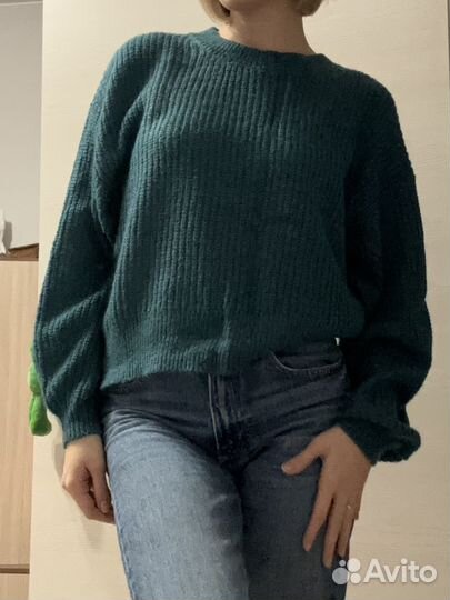 Свитер шерстяной