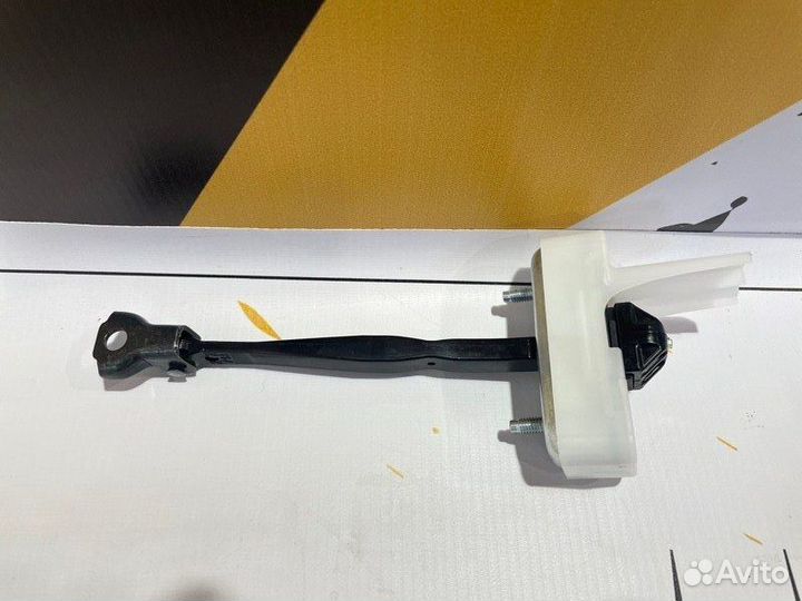 Ограничитель двери задний правый RX Lexus Rx450H