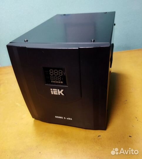 Электронный стабилизатор напряжения