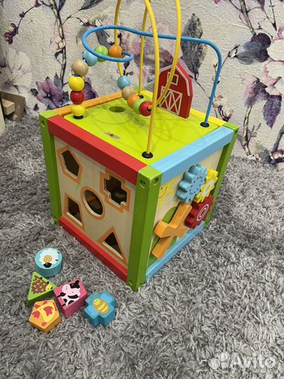 Развивающие игрушки бизиборд