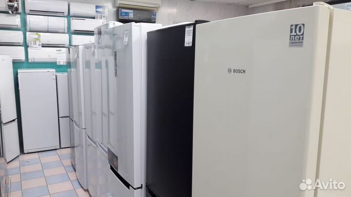 Холодильник Beko HarvestFresh B1rcnk402S серебр