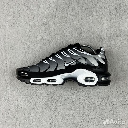 Кроссовки Nike Air Max TN Plus новые оригинал