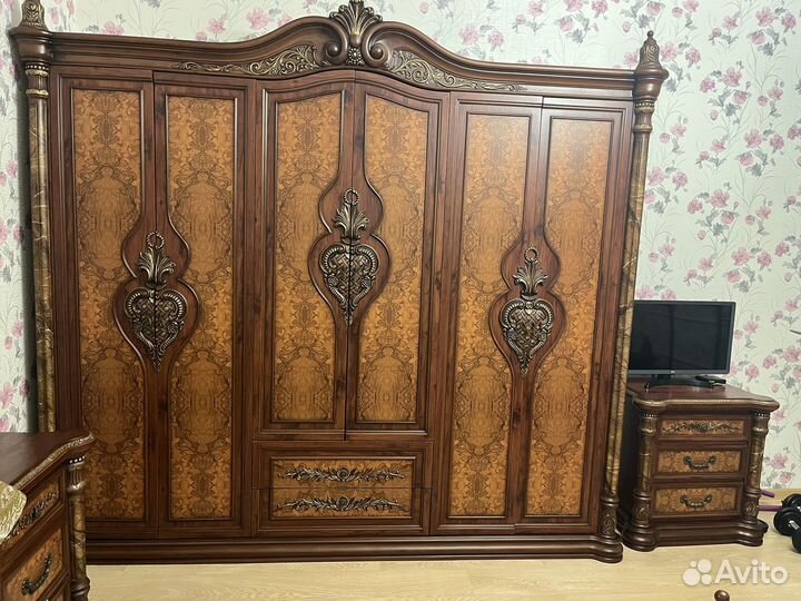 Спальный гарнитур бу