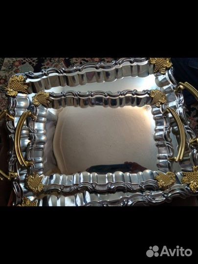 Поднос металлический с ручками