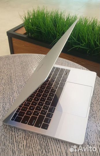 Macbook pro 13 2017 i7/16gb топовый