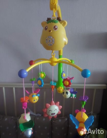 Мобиль музыкальный на кроватку с проектором