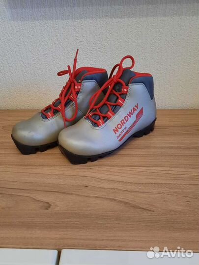 Лыжные ботинки детские