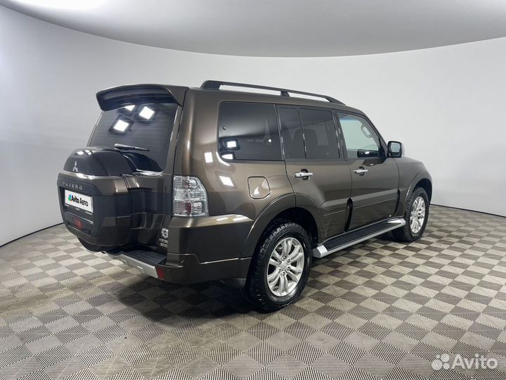 Mitsubishi Pajero 3.8 AT, 2017, 72 560 км