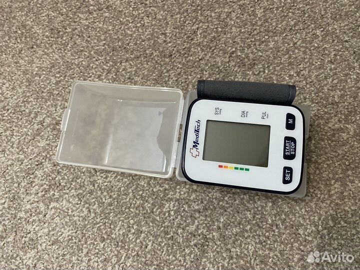 Тонометр на запястье
