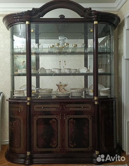 Стенка в гостиную