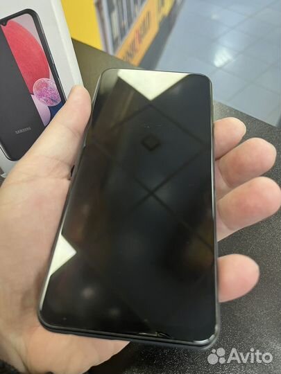 Samsung Galaxy A13, 4/64 ГБ