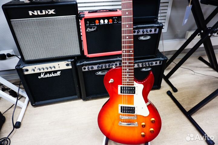 Электрогитара с комбиком (новая)