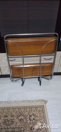 Сервировочный столик на колесиках складной