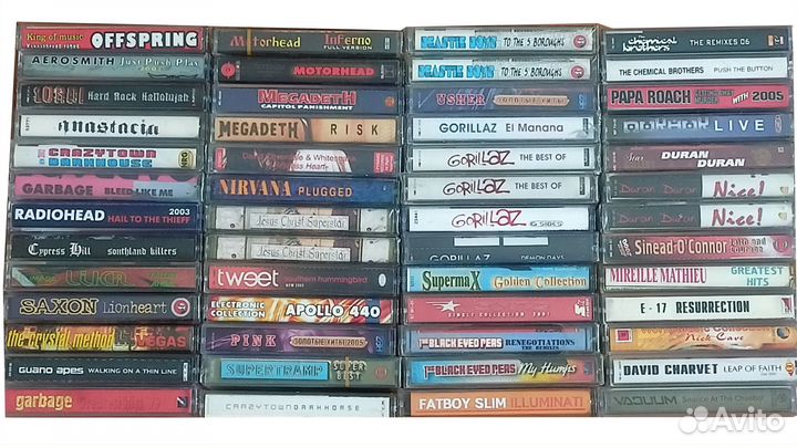 Аудиокассеты с записью, зарубежка, в упаковке