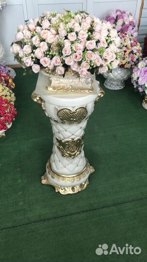 Вазы с цветами