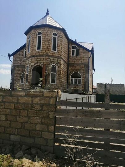 Дом 180 м² на участке 6 сот.