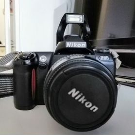 Зеркальный Nikon F65 с батарейным блоком