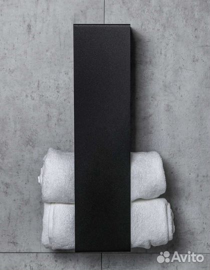 Полка настенная полотенцедержатель новый