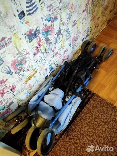 Прогулочная коляска трость