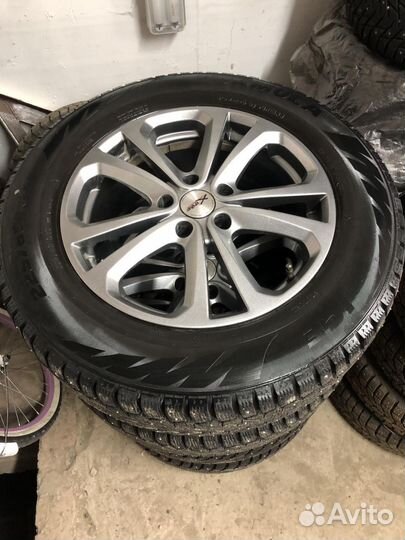 Зимние колеса 225/65/17