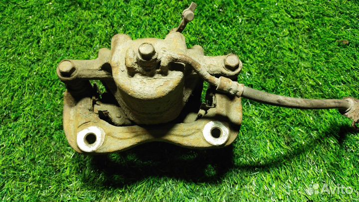 Суппорт тормозной передний Hyundai Solaris