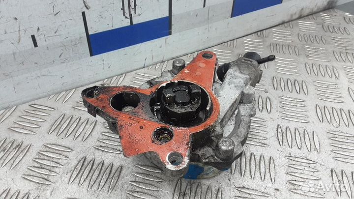 Насос вакуумный Nissan Qashqai