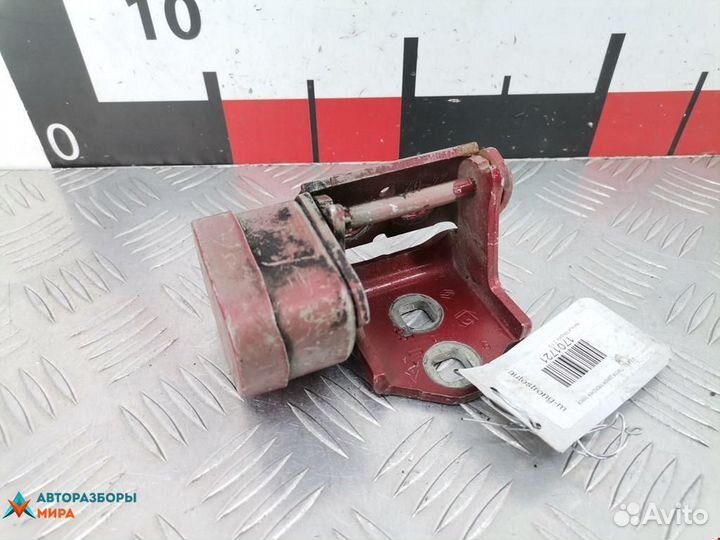 Петля двери Renault Megane рест. 2002 804218874R