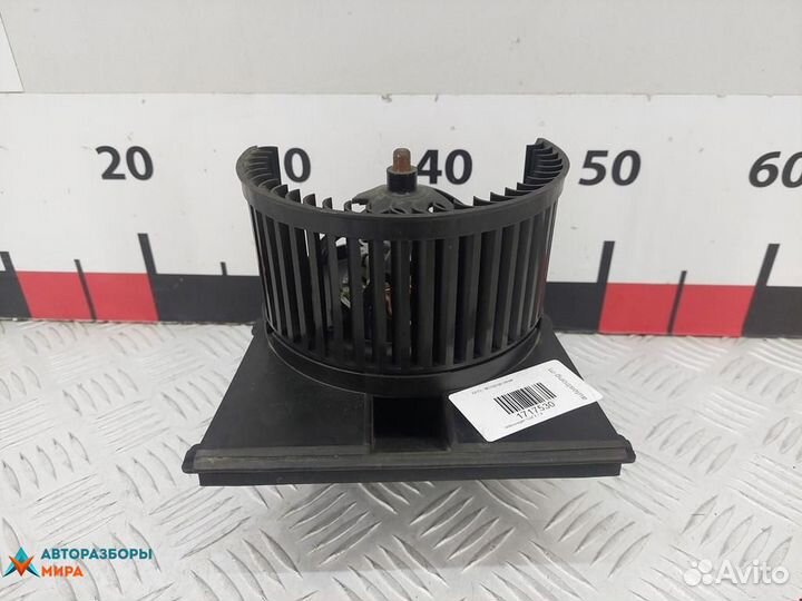 Моторчик печки Volkswagen Golf GTI 4 2000