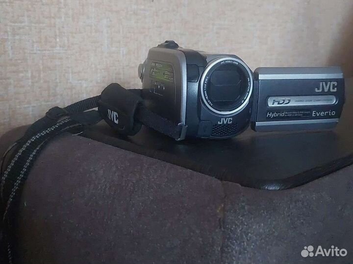 Видеокамера JVC