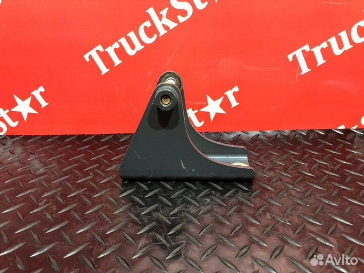 Кронштейн амортизатора кабины Daf XF106