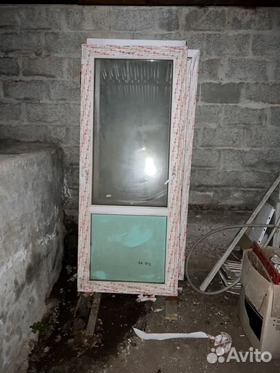 Дверь пластиковая