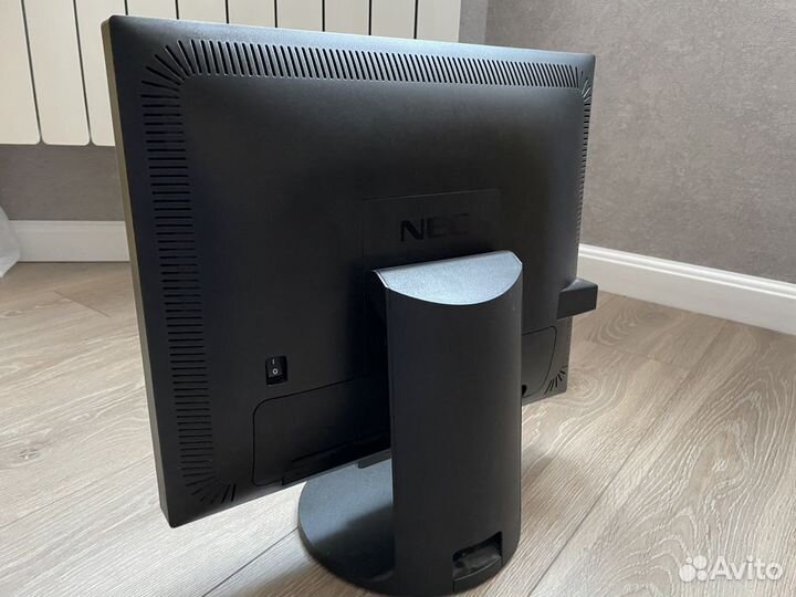 Мониторы NEC multisync 90GX2