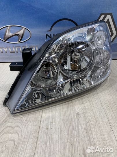 Фара Nissan primera P12 Лев