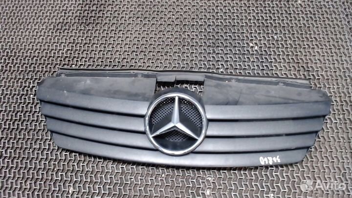 Решетка радиатора Mercedes Vaneo, 2002