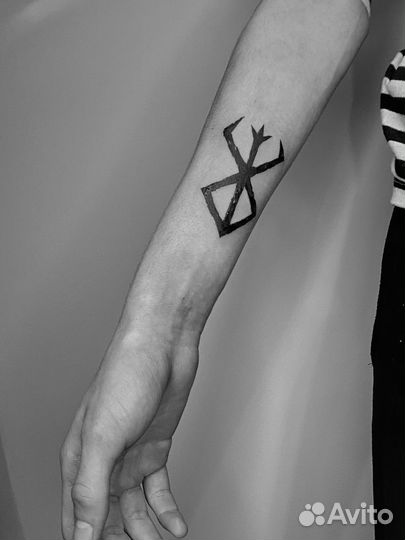 Ищем модель на тату