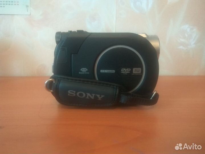 Камера Sony DCR-dvd610e в идеальном состоянии