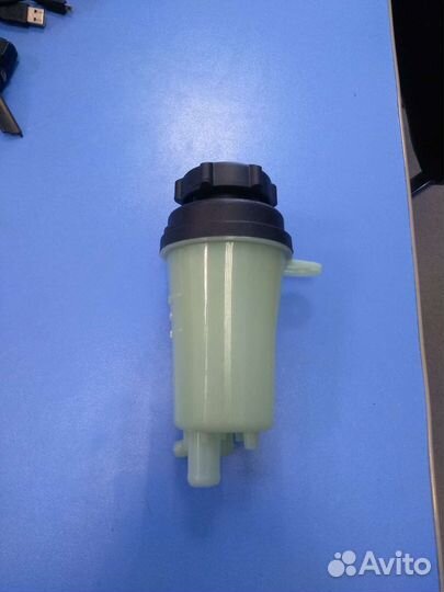 Бачок гур Ford Focus II 1,6л