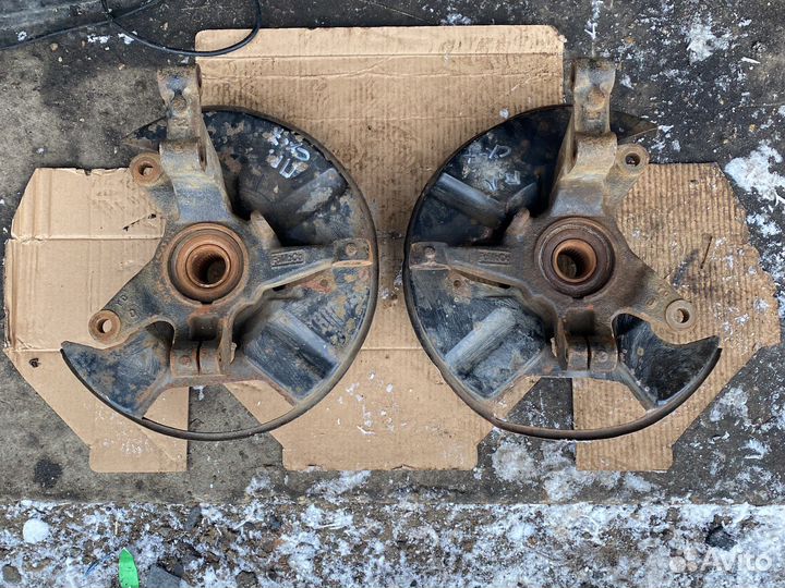 Кулак поворотный Мазда сх-7