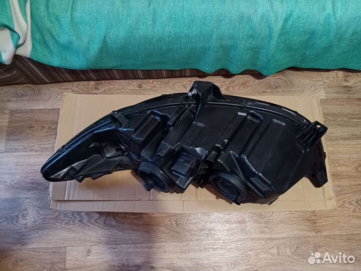 Фара Ford Fusion USA