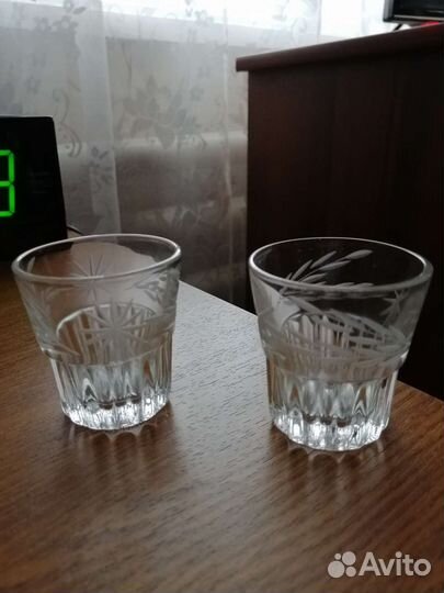 Графин со стаканами