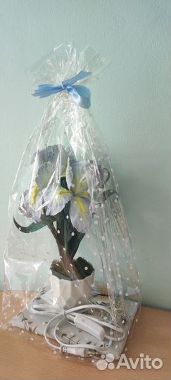 Светильник настольный цветы